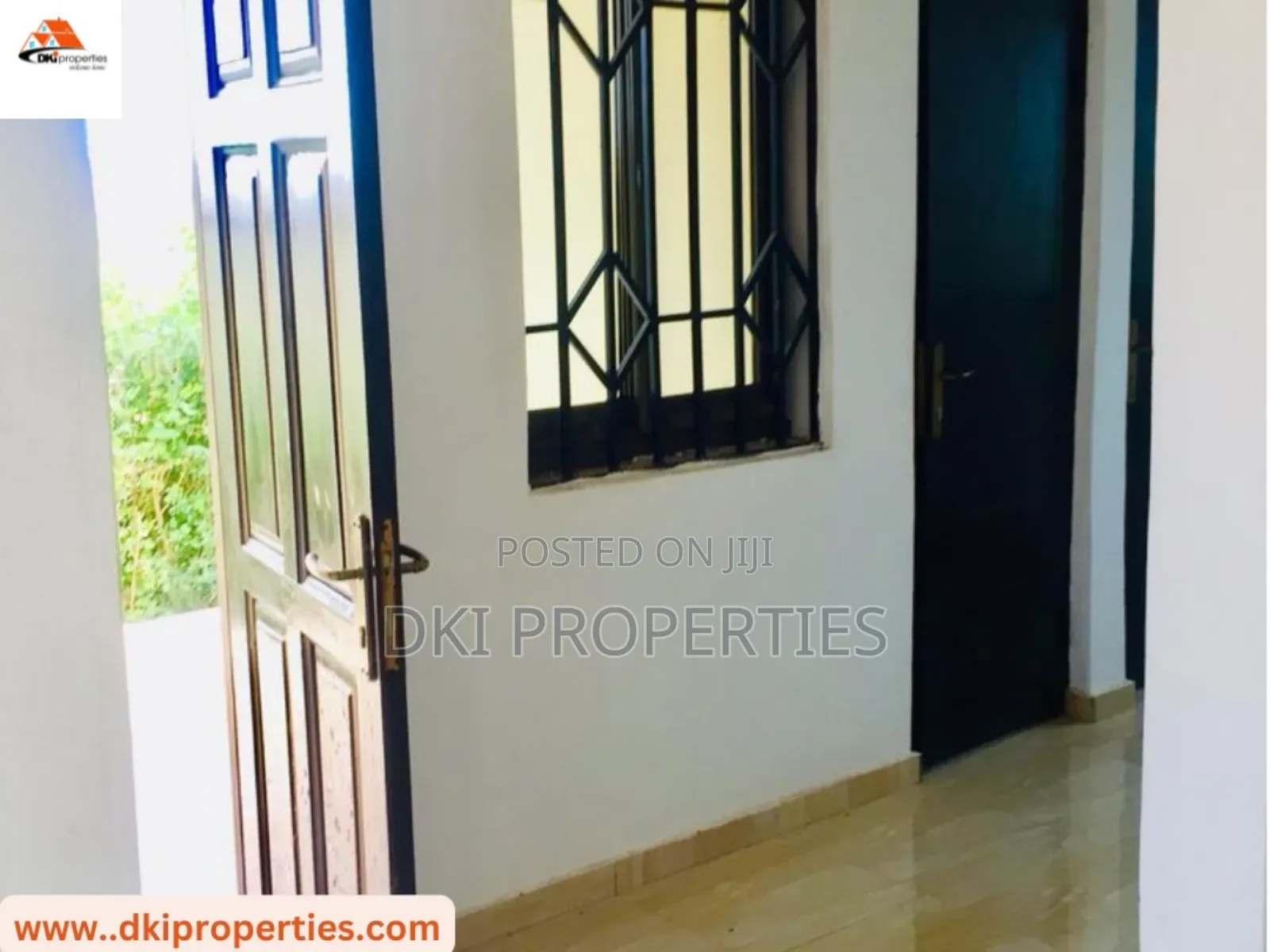 1bdrm Duplex in Dki Properties, Gomoa East for sale