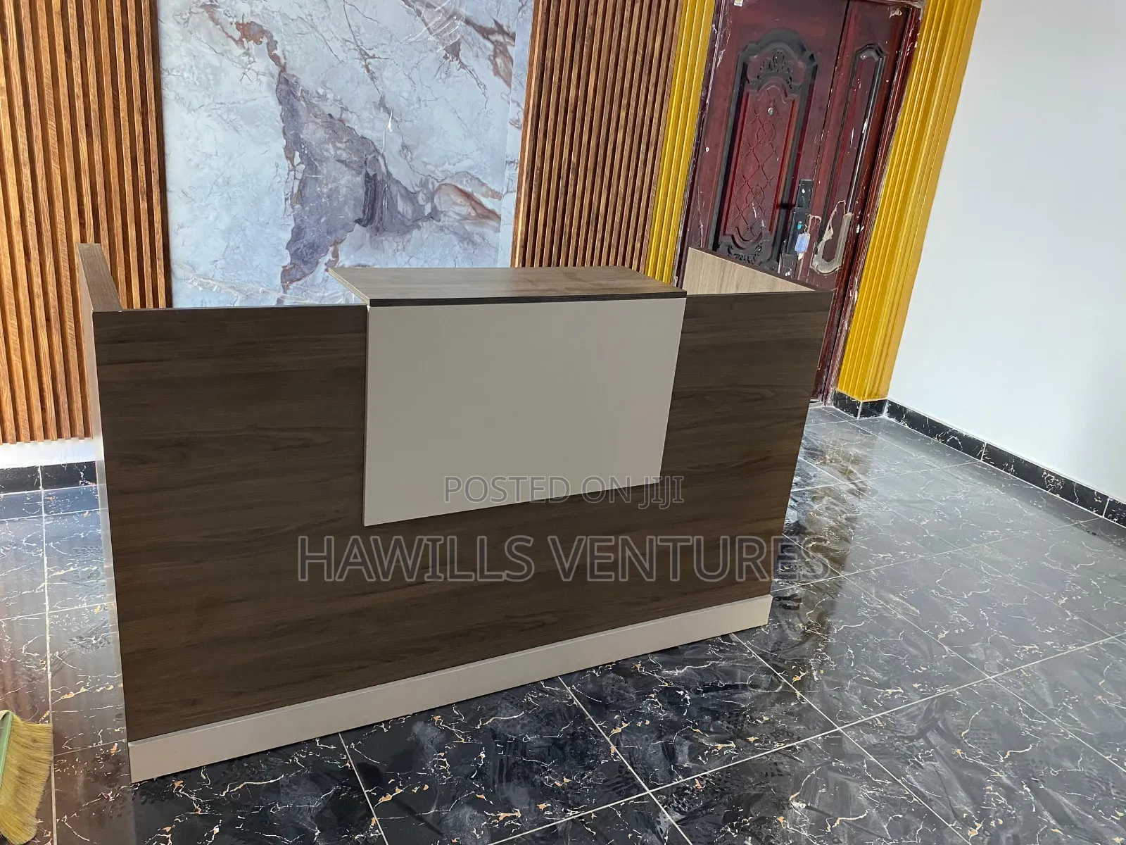 Receiption Counter Table