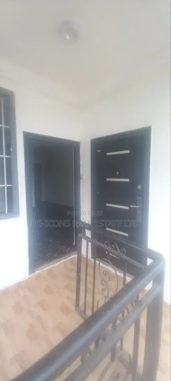 1bdrm Mansion in De-Icons Real Estate, Awutu Senya East Municipal
