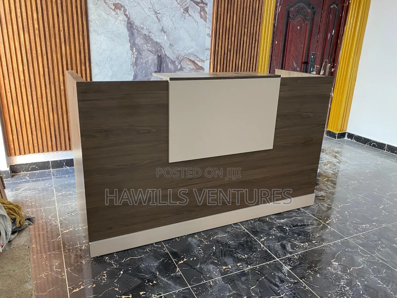 Receptionist Counter Table