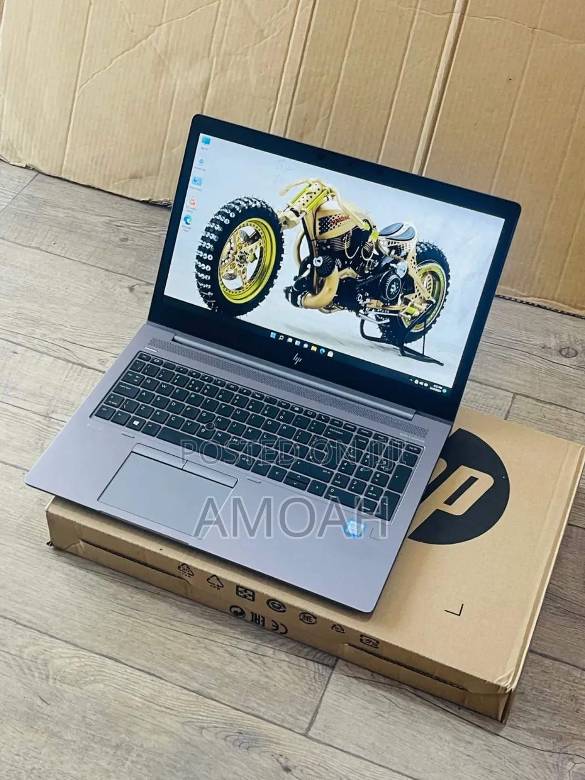New Laptop HP ZBook 15u G5 16GB Intel Core I7 SSD 256GB