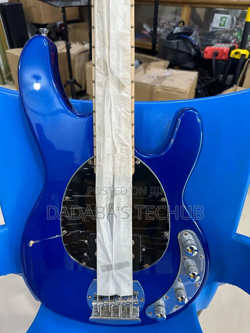 Groove Bass Guitar