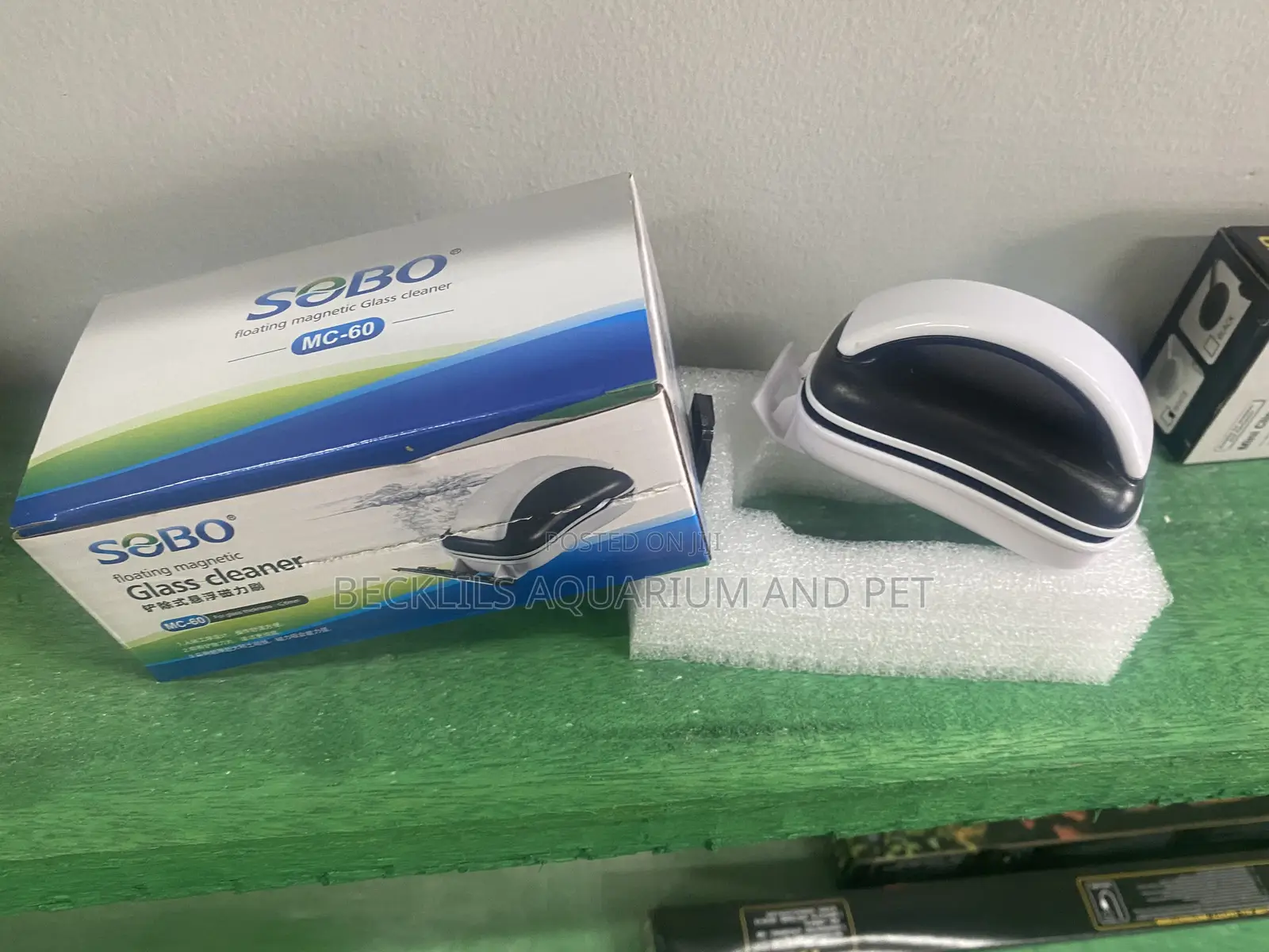 Magnetic Glass Cleaner