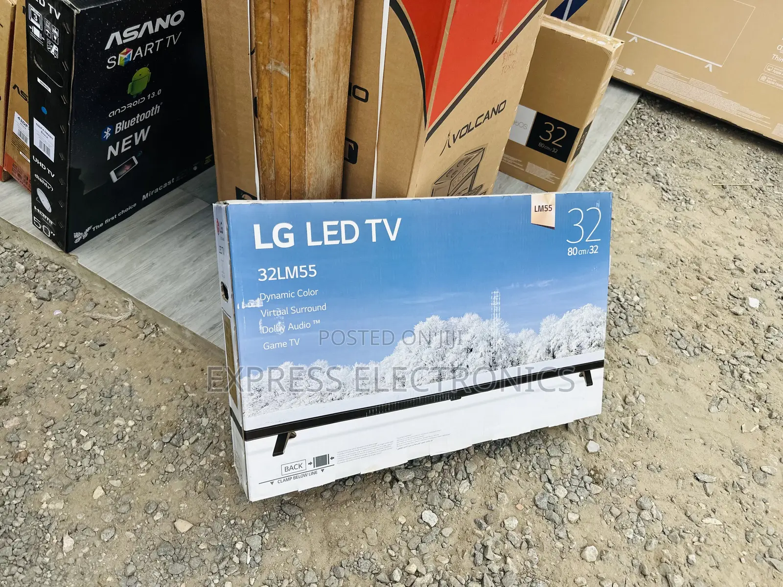 Brand New Slim FHD Satellite Digital 32”LM550