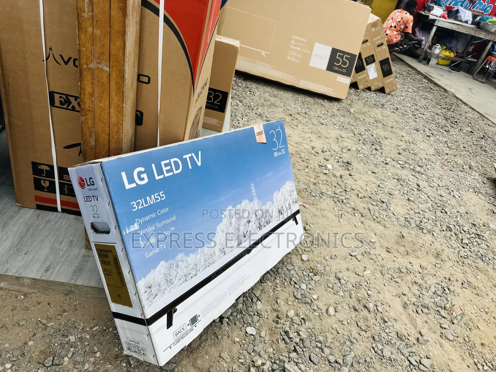 Best Buy for Less LG 32”LM55
