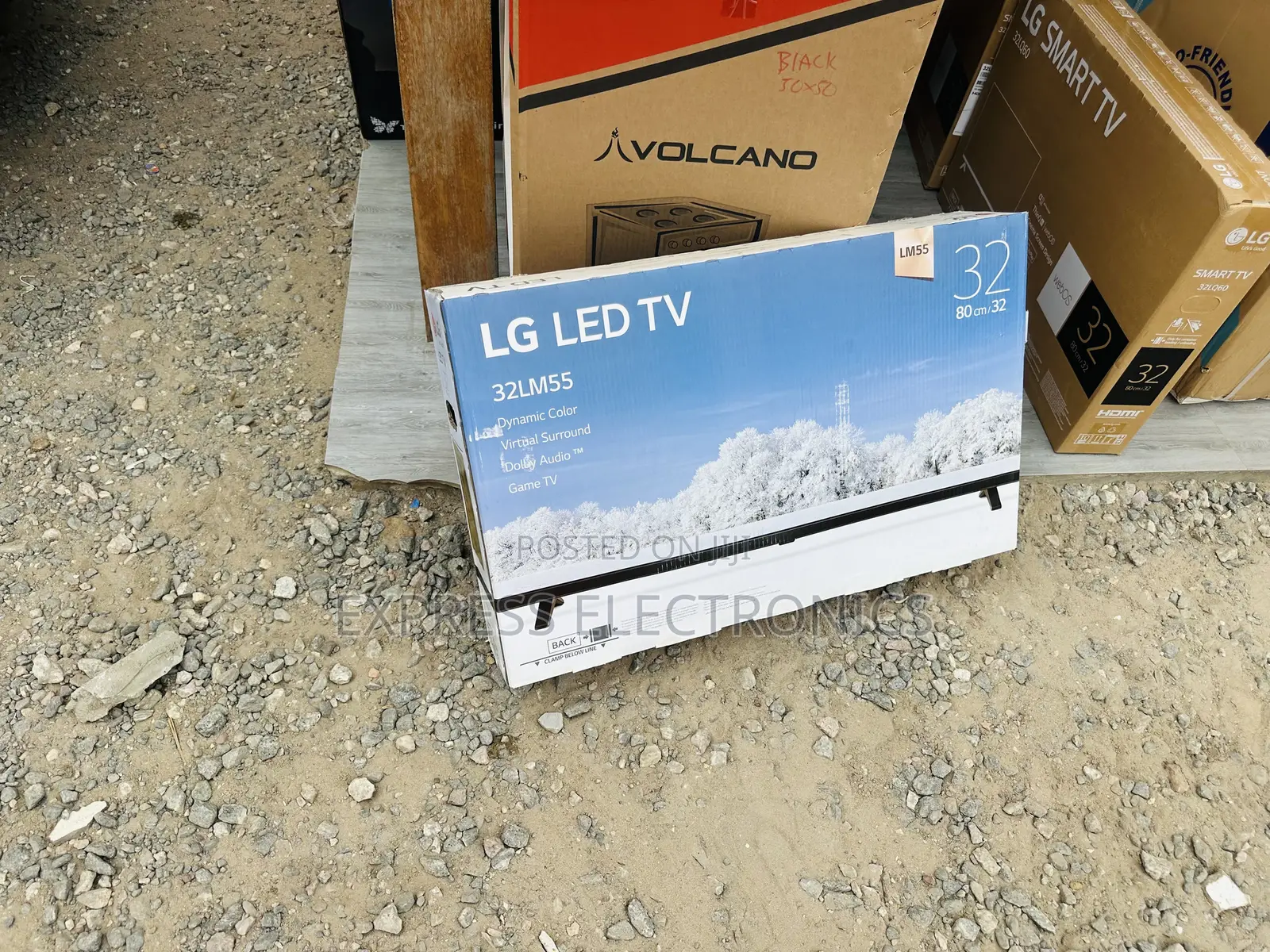 Grab a New LG FHD Satellite  32”LM55