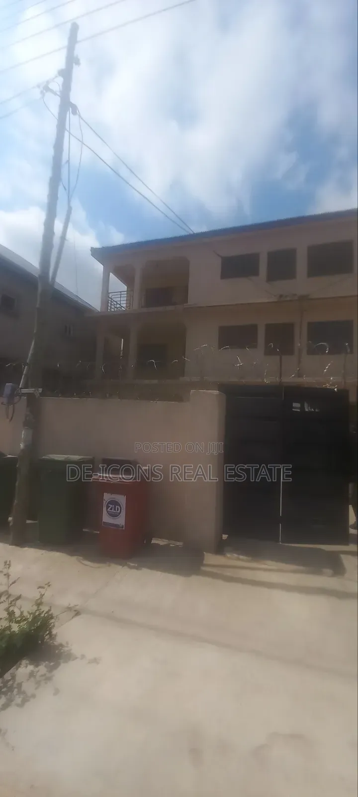 3bdrm Duplex in De-Icons Real Estate, Ga South Municipal for rent