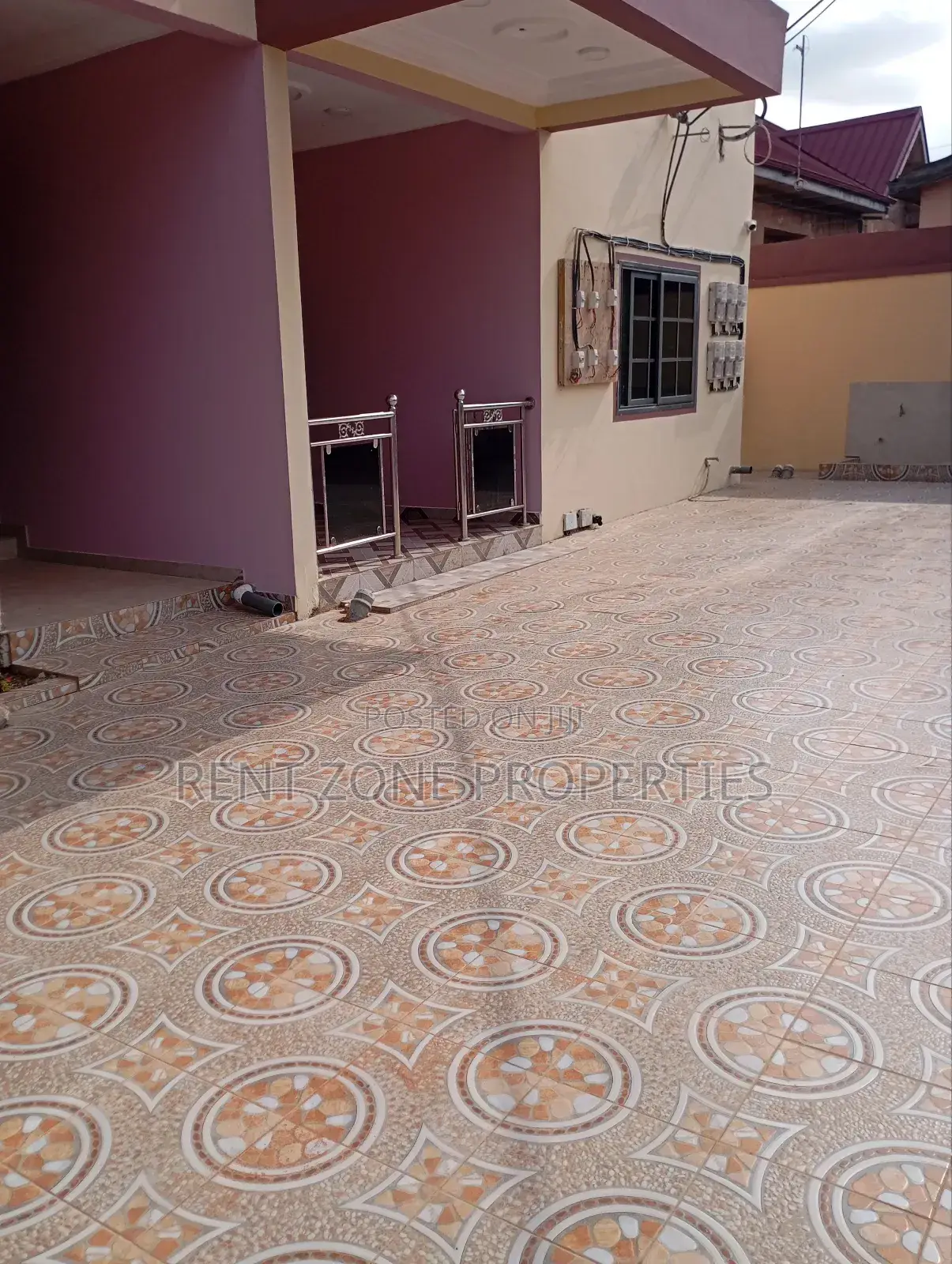 2bdrm Apartment in Rent Zone Properties, Pokuase for rent