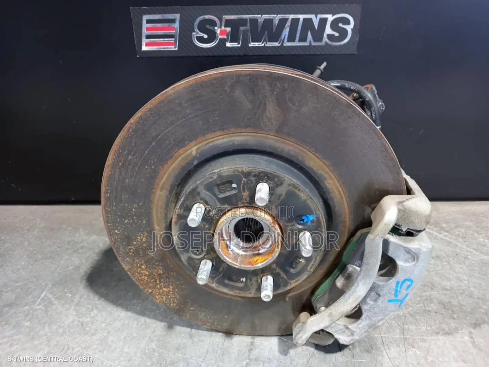 Santa Fe Front Hub 2013,2014,2015,2016,2017,2018