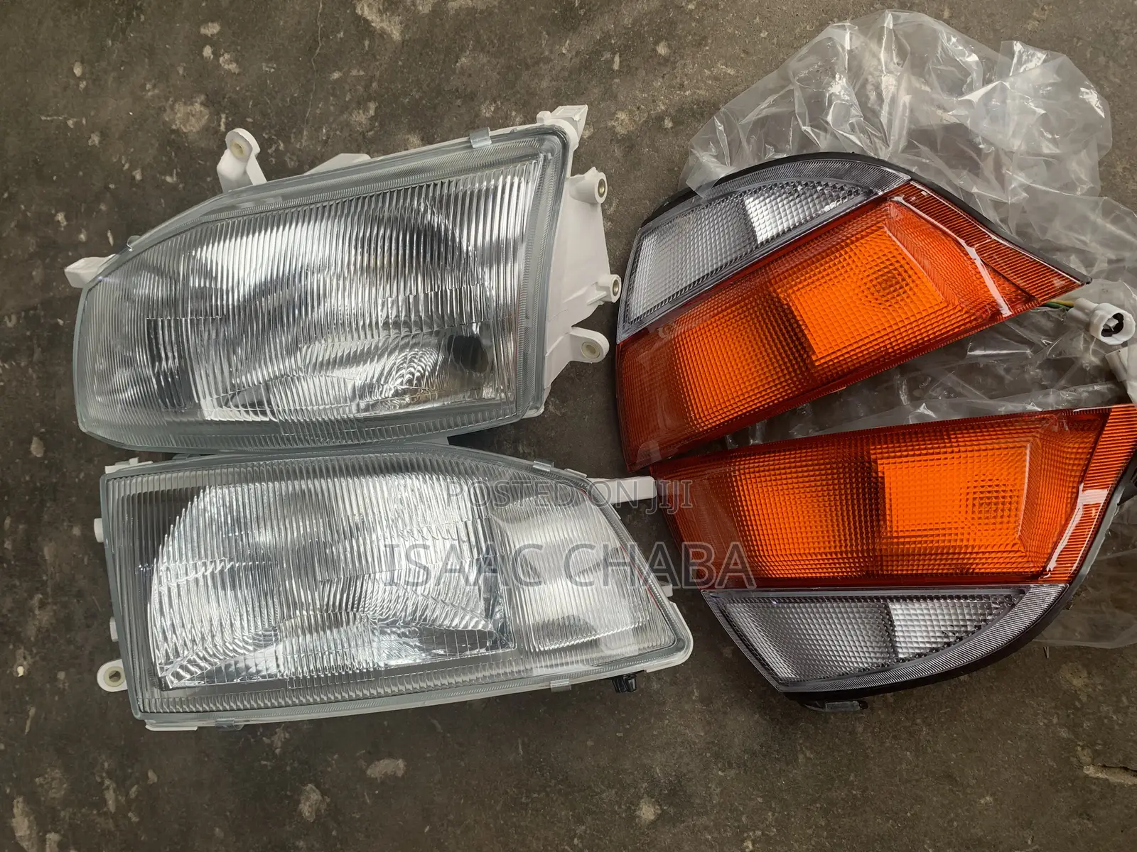 Toyota Fish Headlight Set