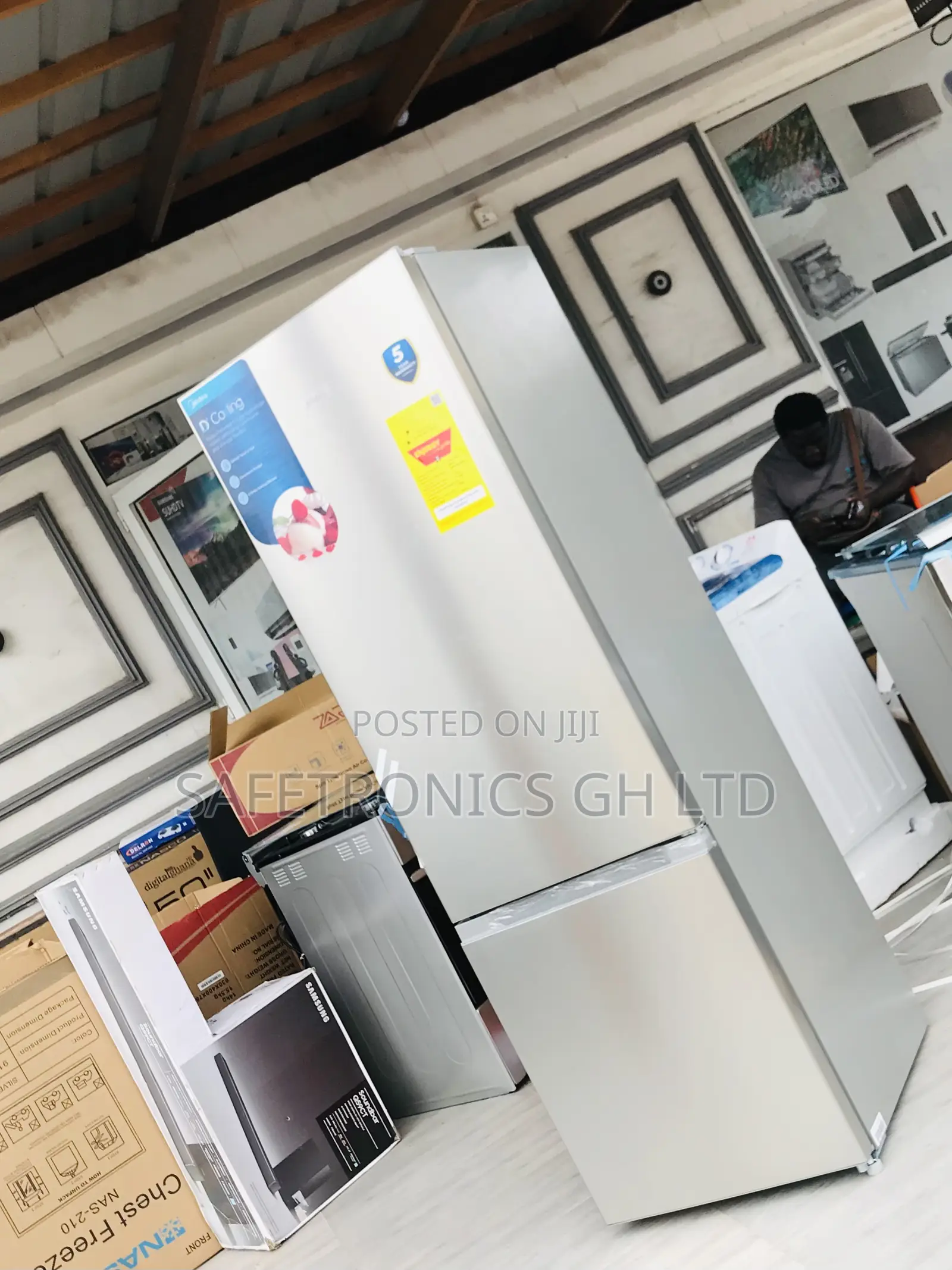 Get Adorable  New Midea Bottomfreezer 262 Liters Fridge
