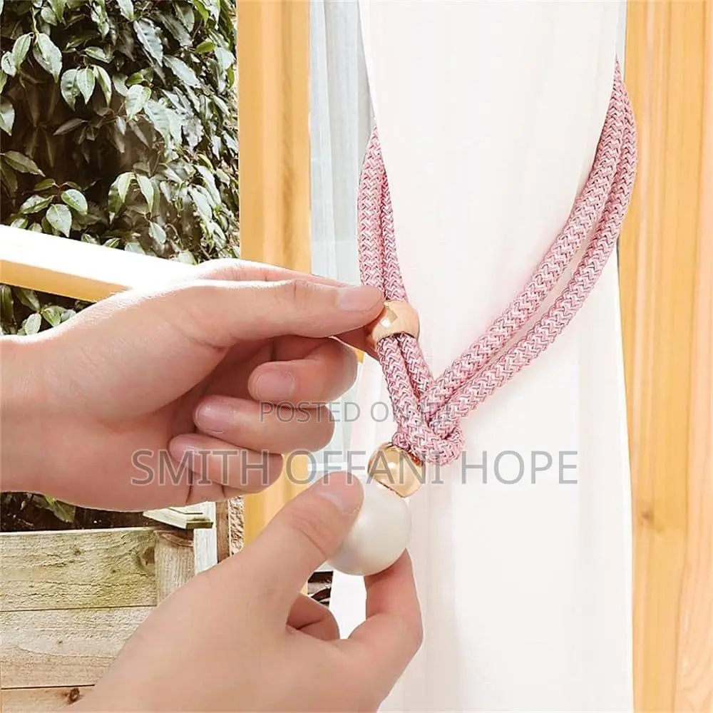 “2-in-1 Curtains: Functionality and Fashion Combined”