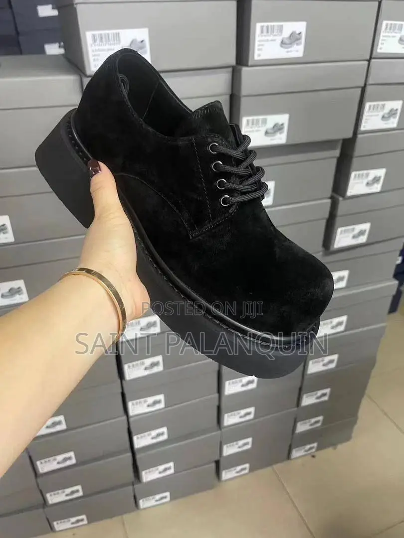 Balenciaga Unisex