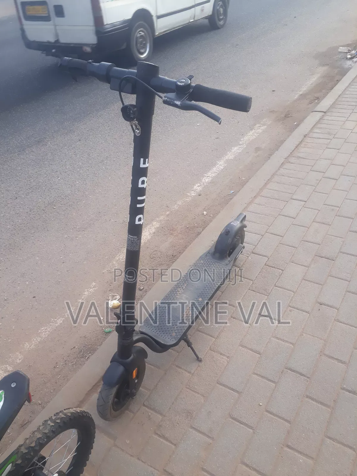 Sweet Hoverboard With Long Duration Battery