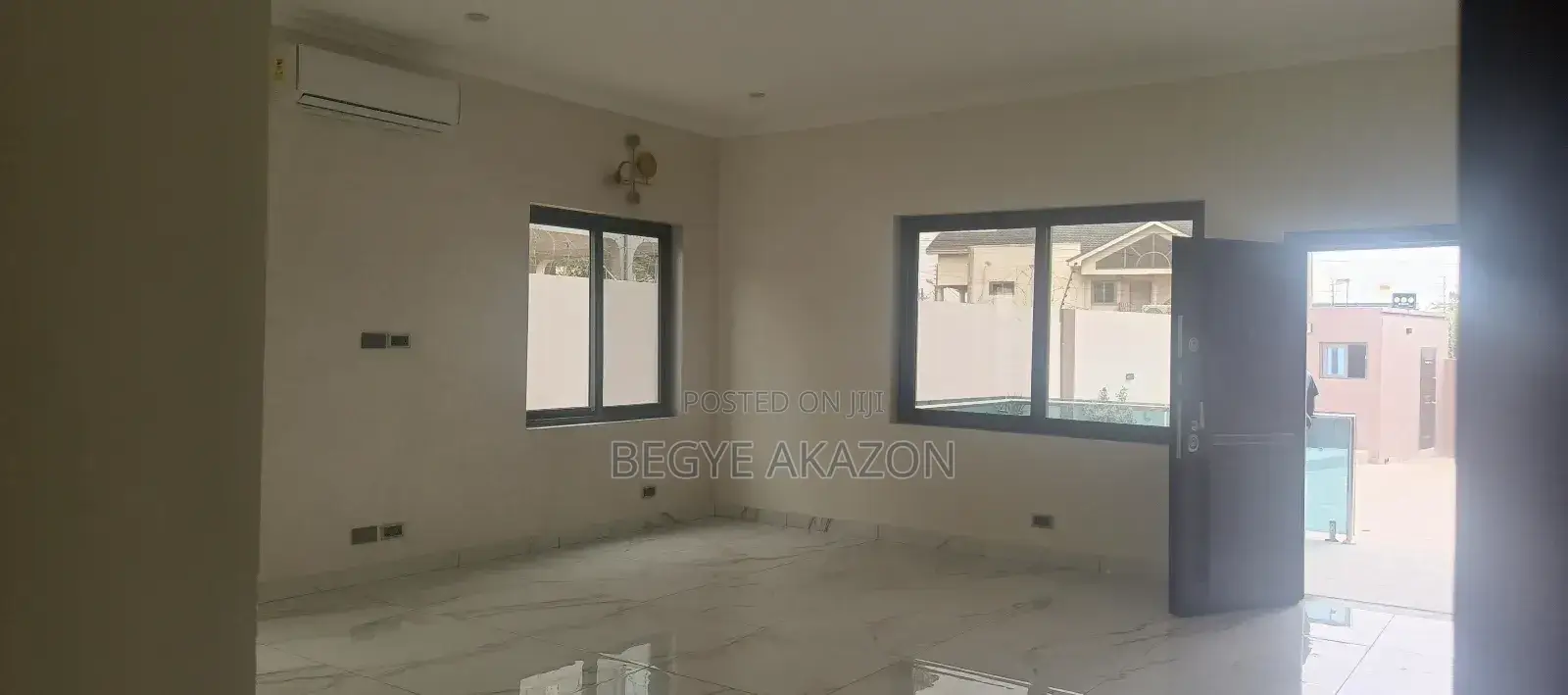 9bdrm Apartment in A&C Mall for rent
