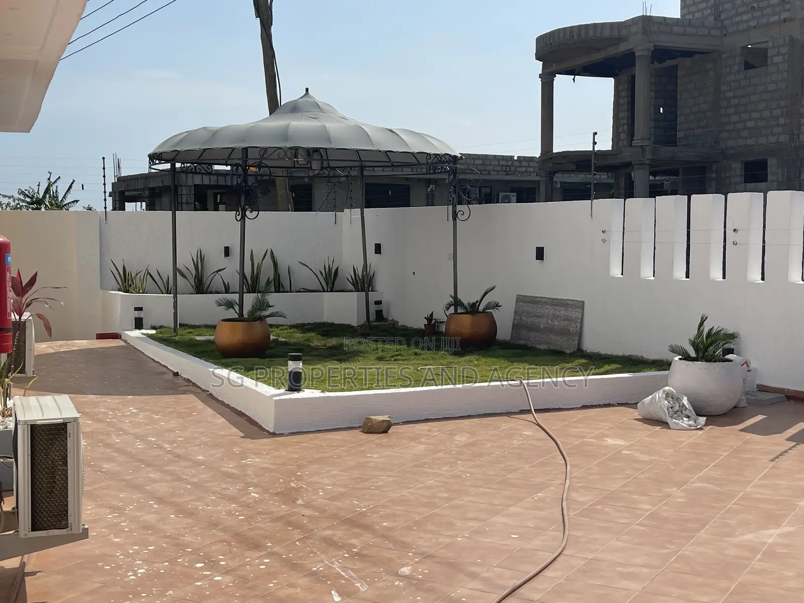 2bdrm Townhouse / Terrace in Lashibi, Spintex for rent