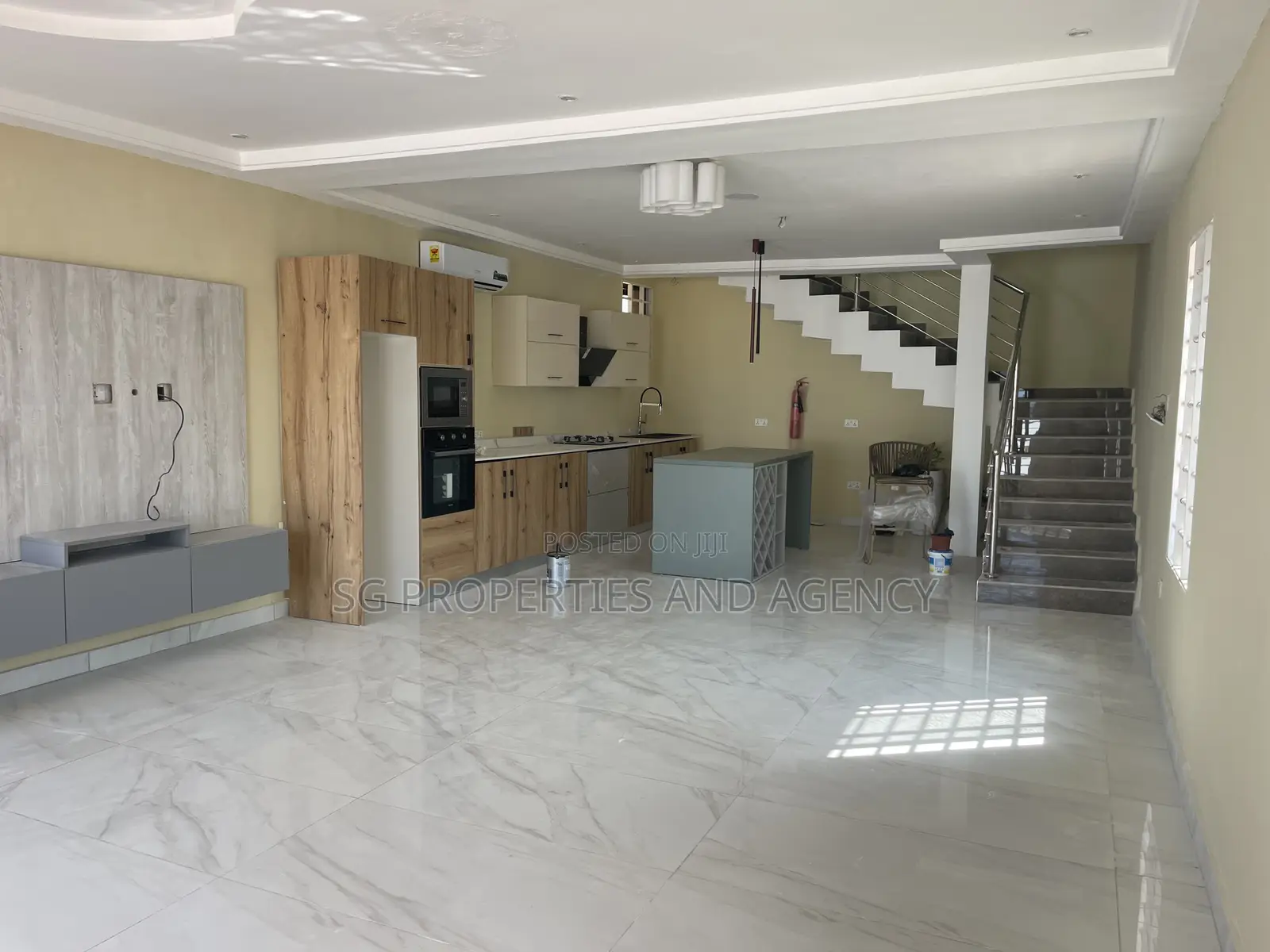 2bdrm Townhouse / Terrace in Lashibi, Spintex for rent