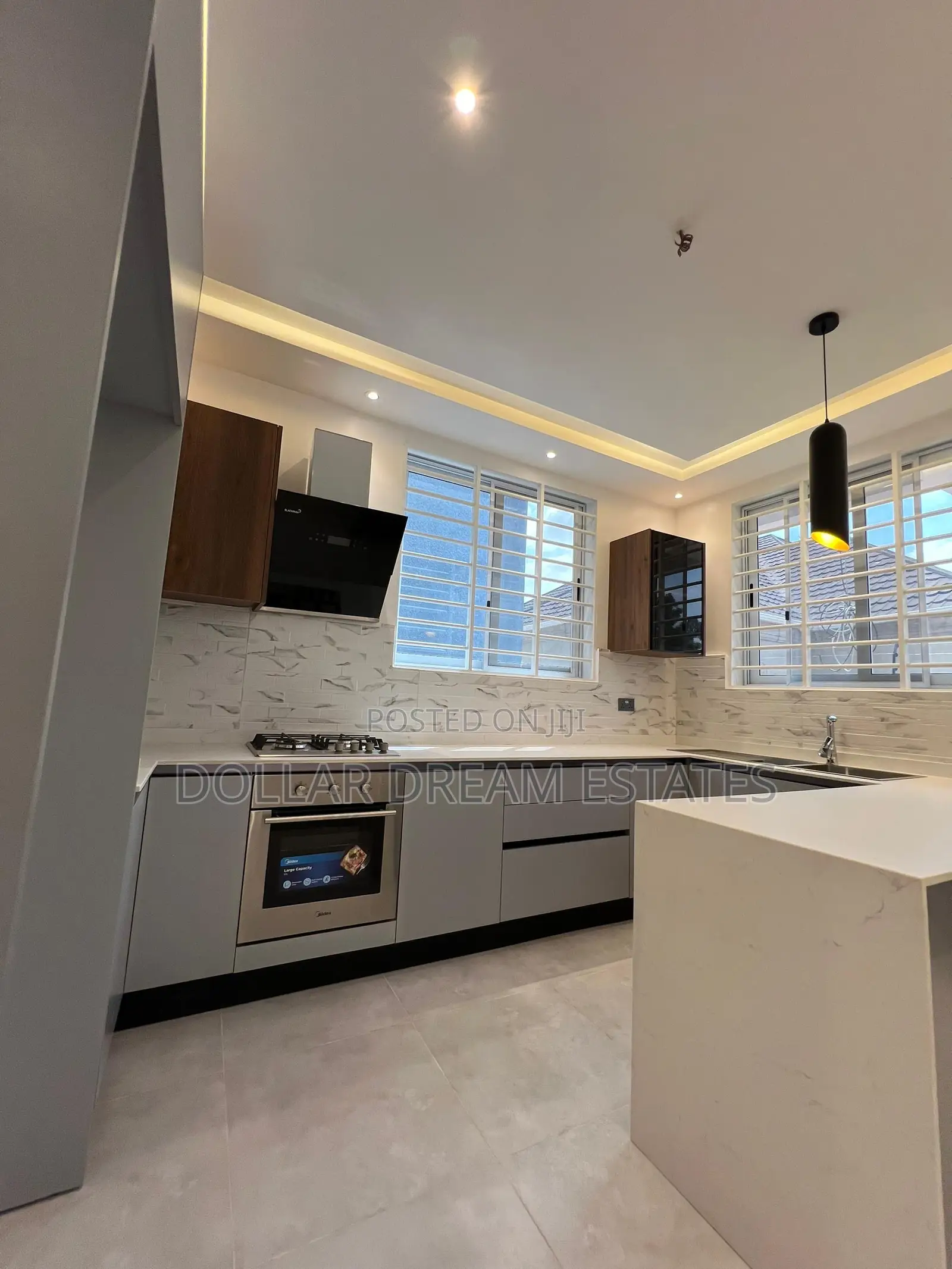 2bdrm House in Adenta for sale