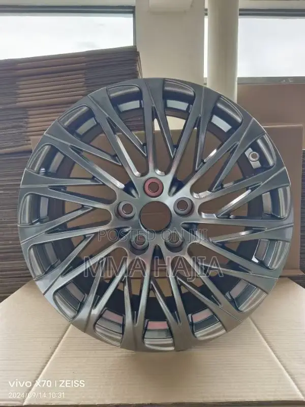Rim 18 for Luxrus