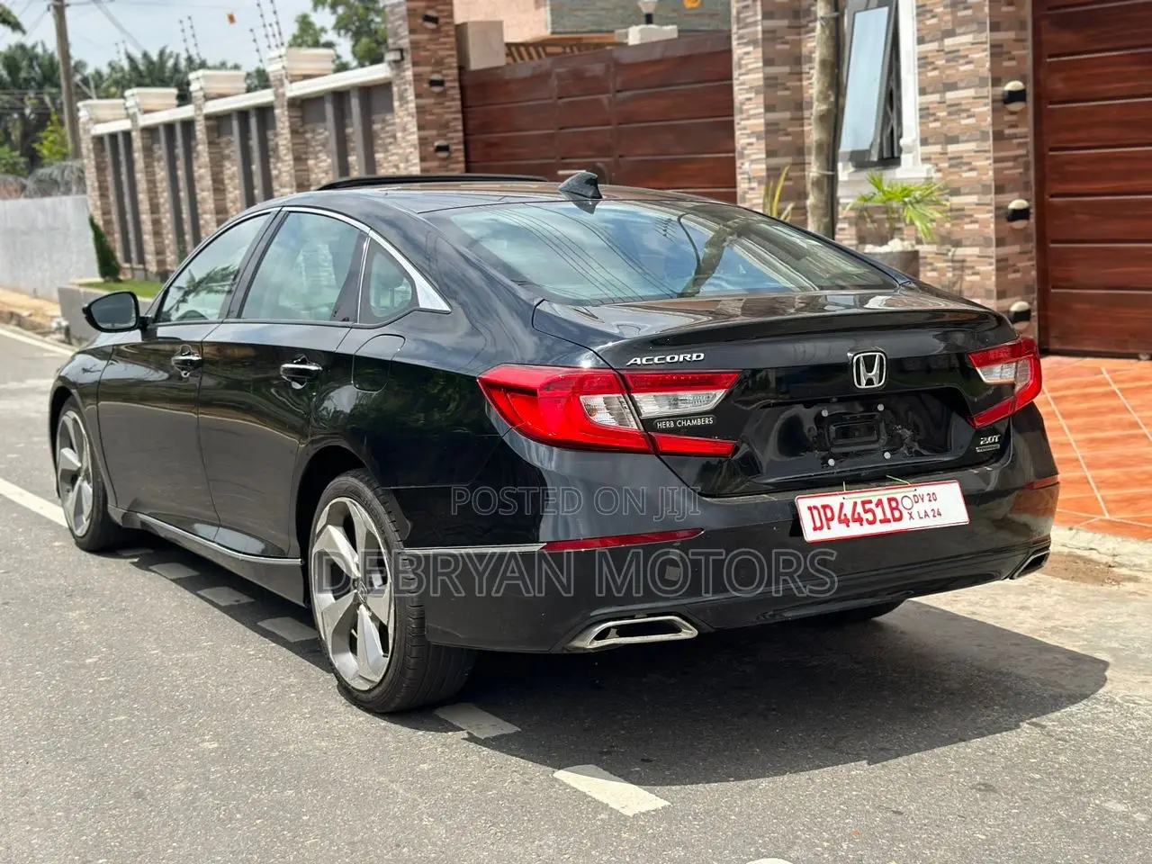 Honda Accord Touring 2.0T 2020 Black
