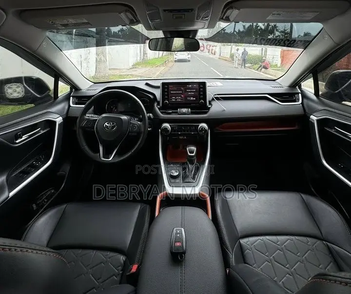 Toyota RAV4 Adventure AWD 2020 Gray