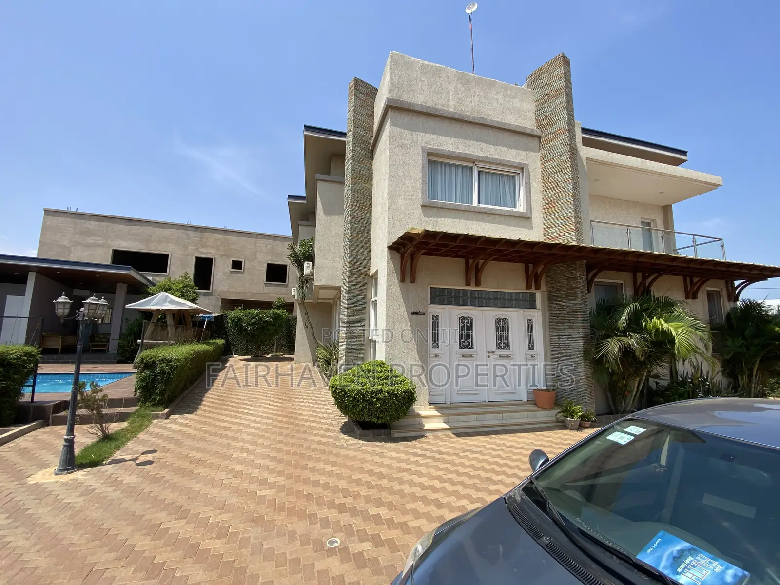 Furnished 4bdrm Townhouse / Terrace for rent