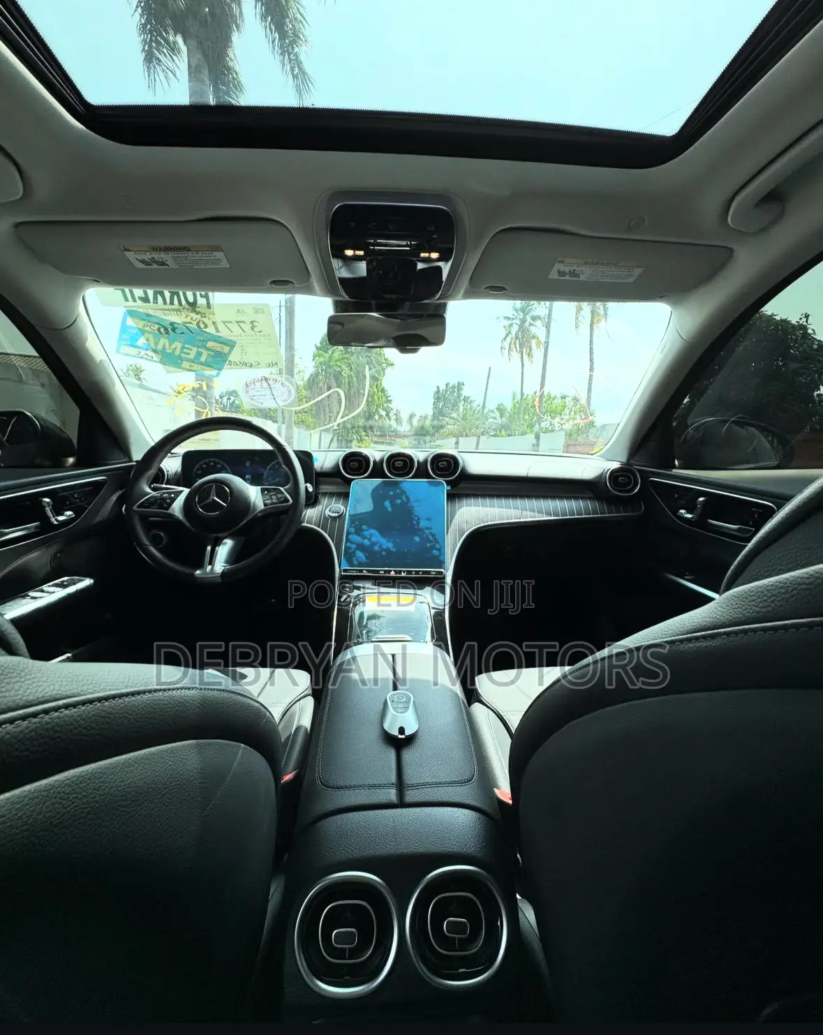 Mercedes-Benz C300 2023 Black