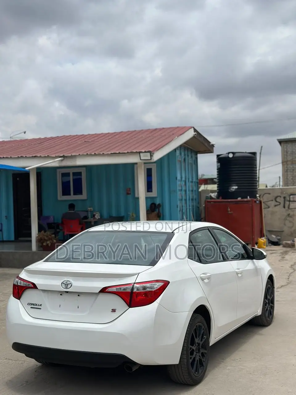 Toyota Corolla S w/Special Edition Pkg (1.8L 4cyl CVT) 2016 White