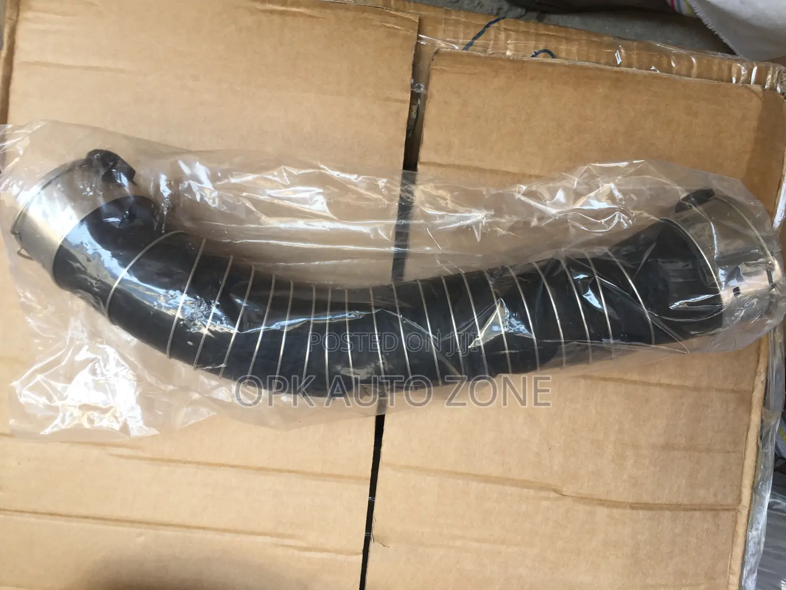 Toyota Hiace(Stanbic)/Nissan Nv350 Turbo Charger Hose