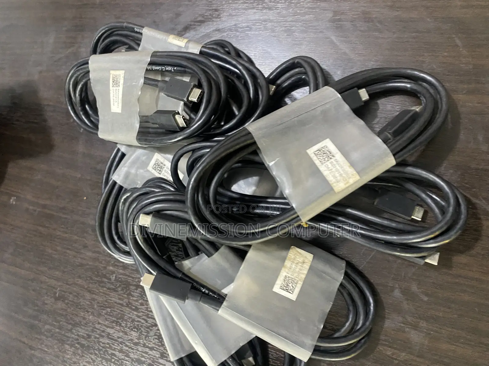 Original Uk Used 2m Type C to Type C Cable 100w for Laptop