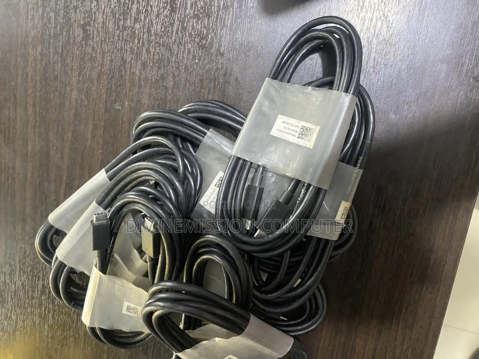 Original Uk Used 2m Type C to Type C Cable 100w for Laptop