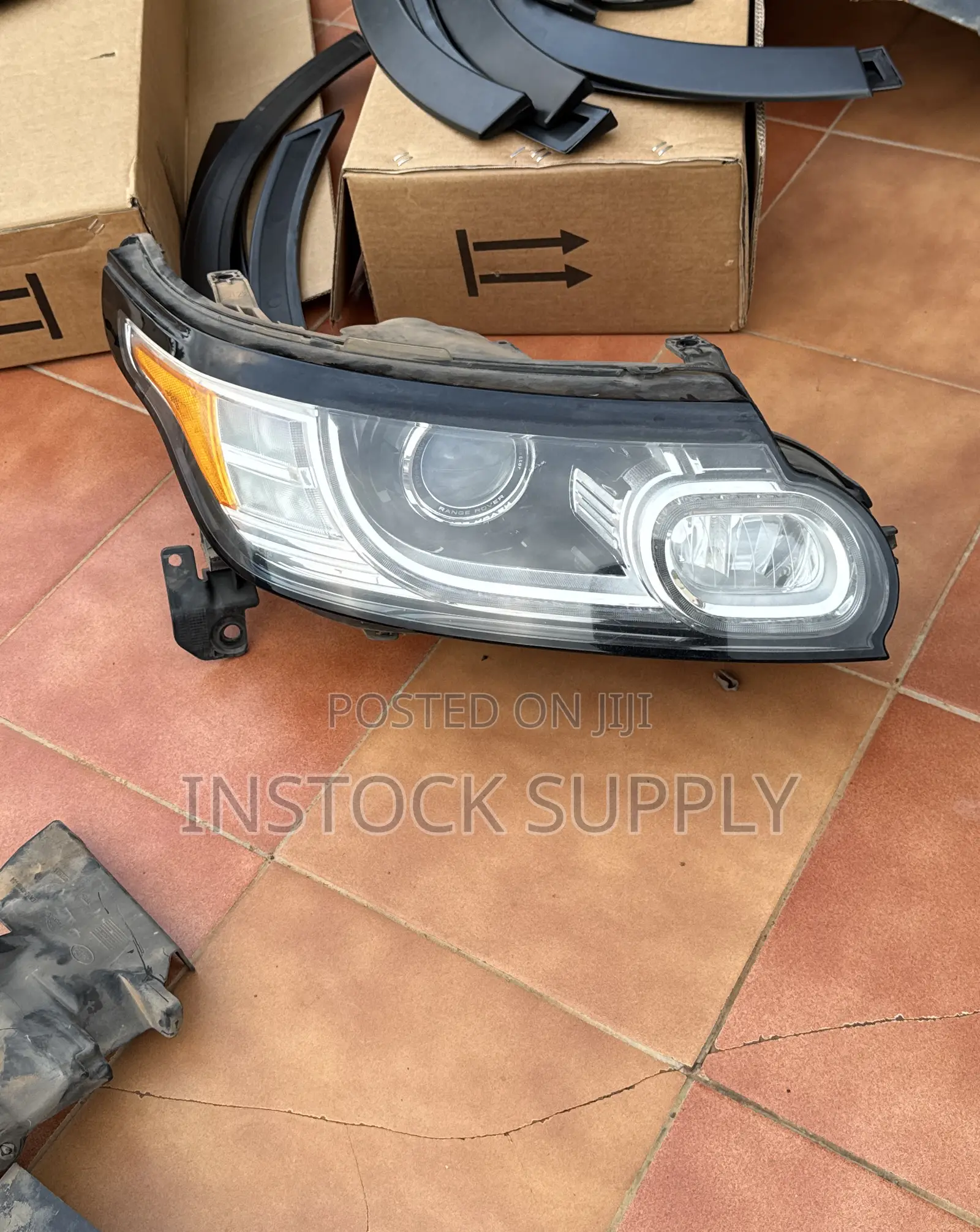 Range Rover Sports Headlight. 2014 to 2017 100% Original