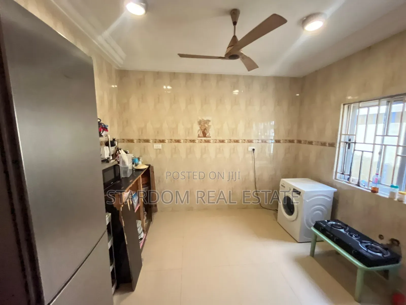 2bdrm Duplex in American House for rent