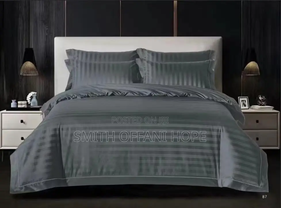 Super Luxurious 2 Bedsheets 4 Pillows Cases (Diff. Colors)