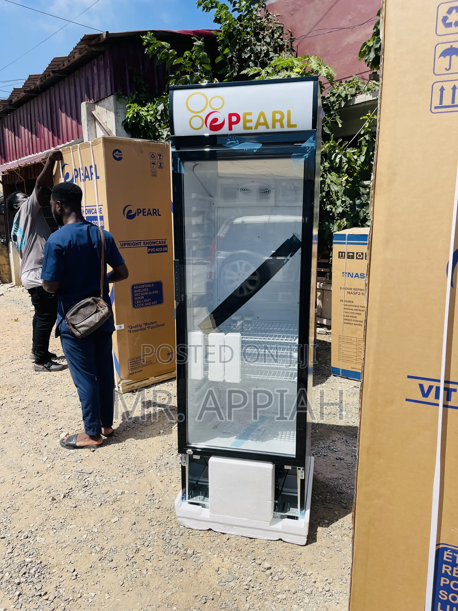 Durable and Affordable Pearl PVC 352 300L Display Fridge.