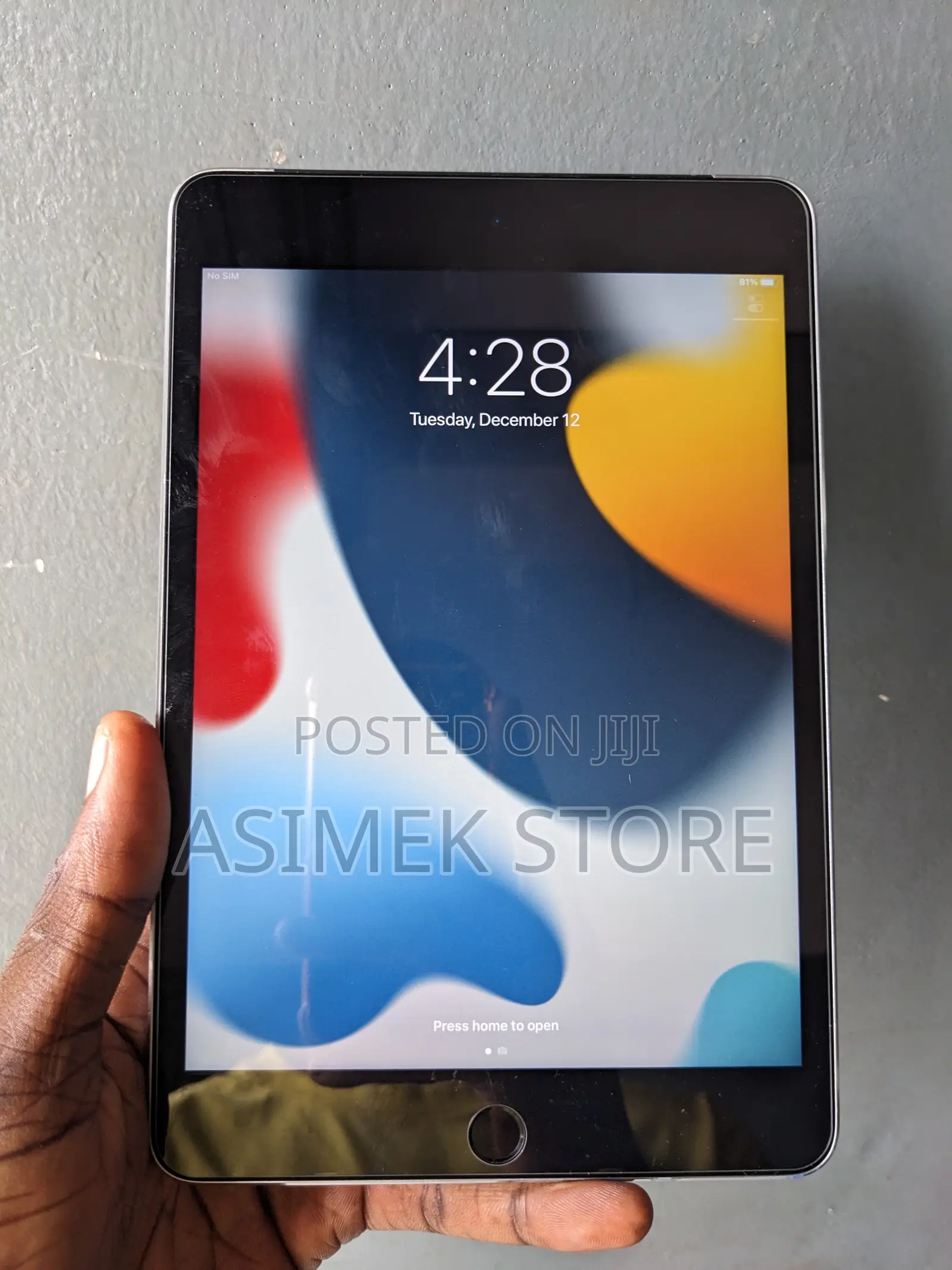 Apple iPad mini 4 128 GB Gray