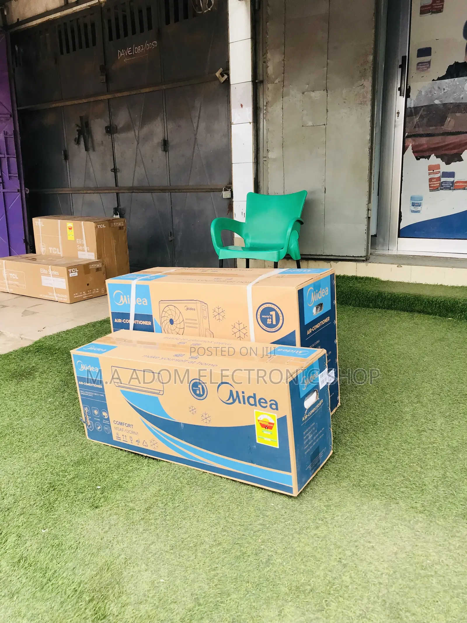 Classic Design Midea 1.5hp Split Type Air Conditioner.