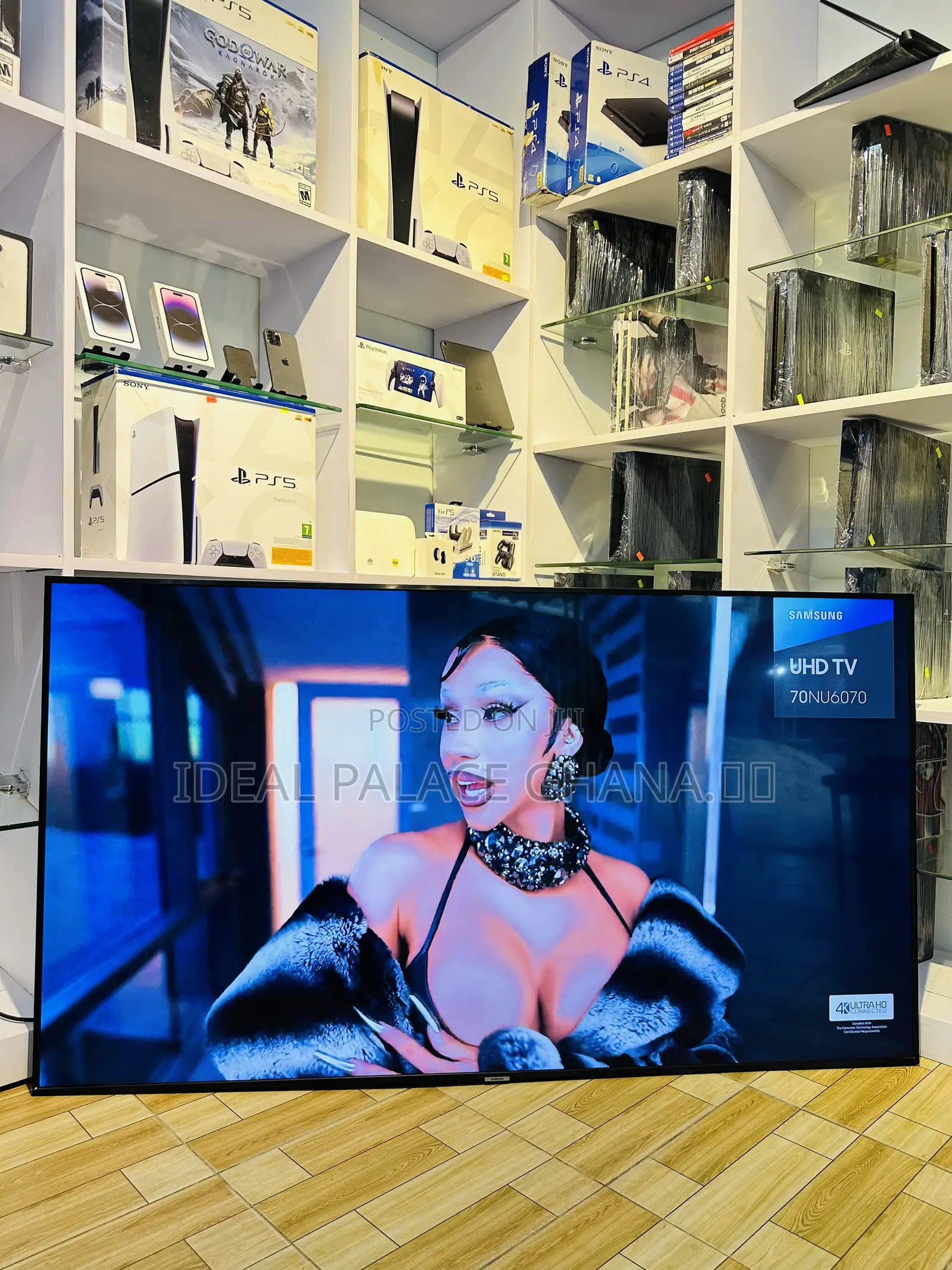 Samsung 70 Inches Crystal Uhd
