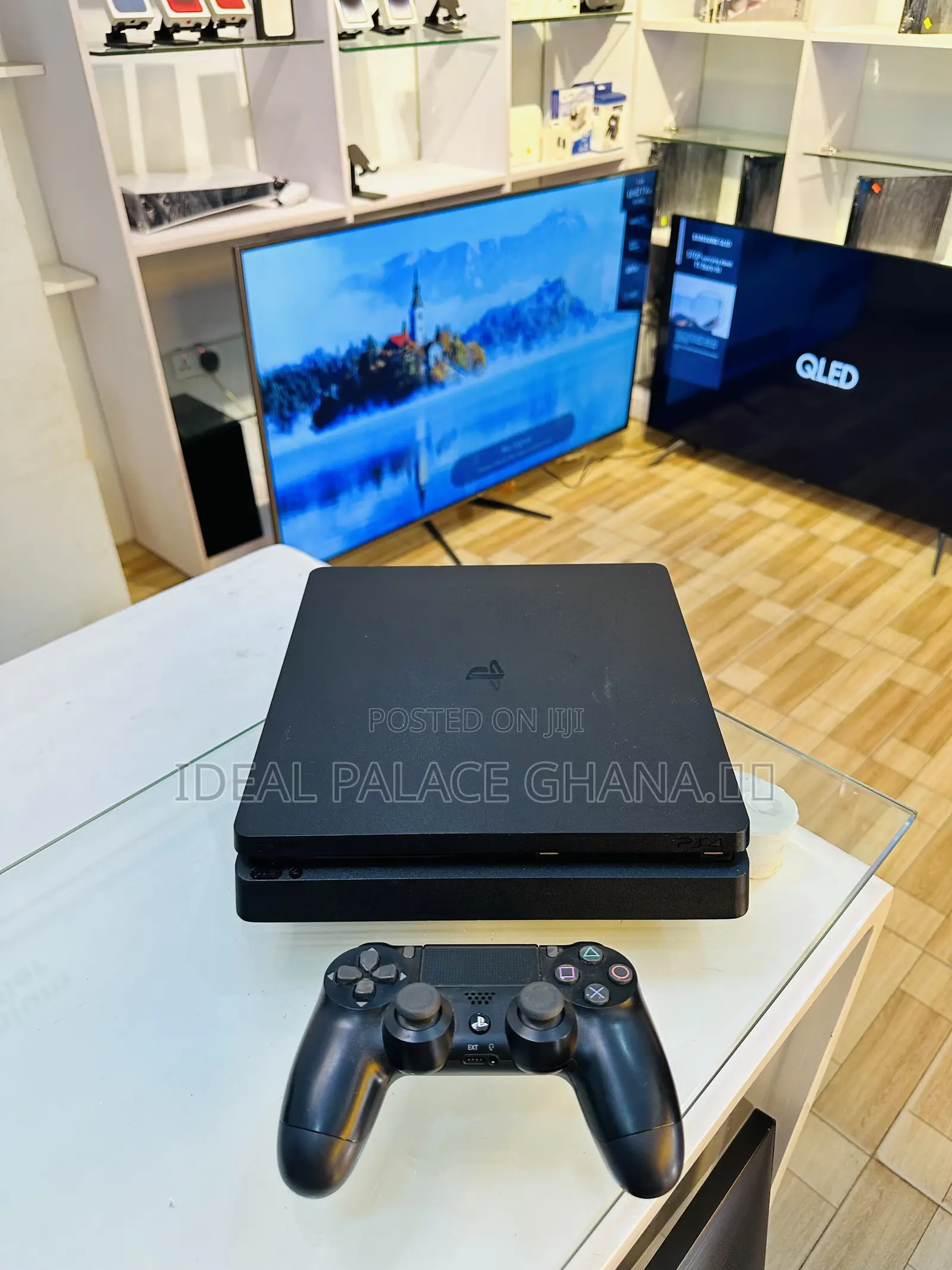 Slim Ps4 With 5 Lates Games ( Fc26 )