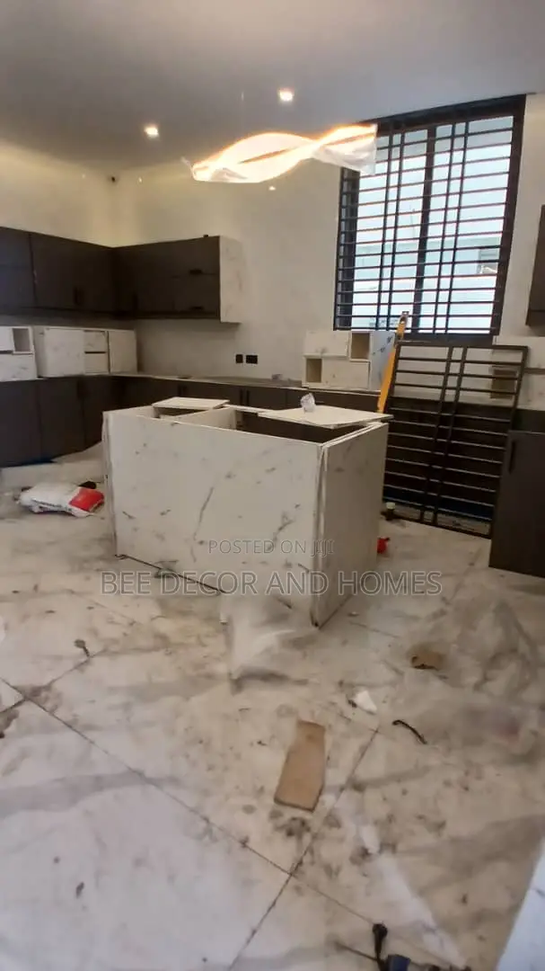 5bdrm Mansion in Bee Decor & Homes, East Legon for sale