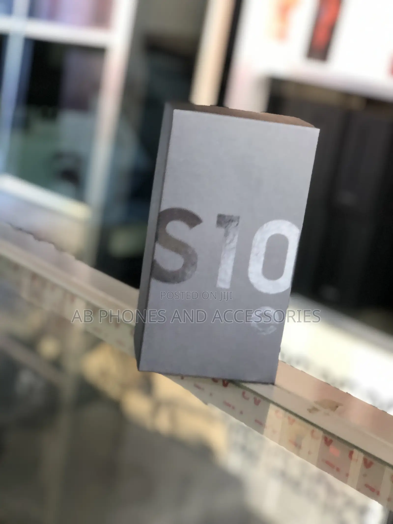 New Samsung Galaxy S10e 128 GB Black