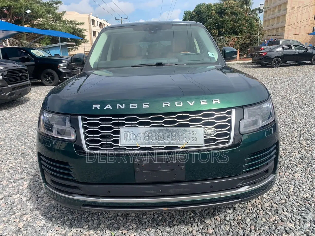 Land Rover Range Rover Vogue 2022 Green