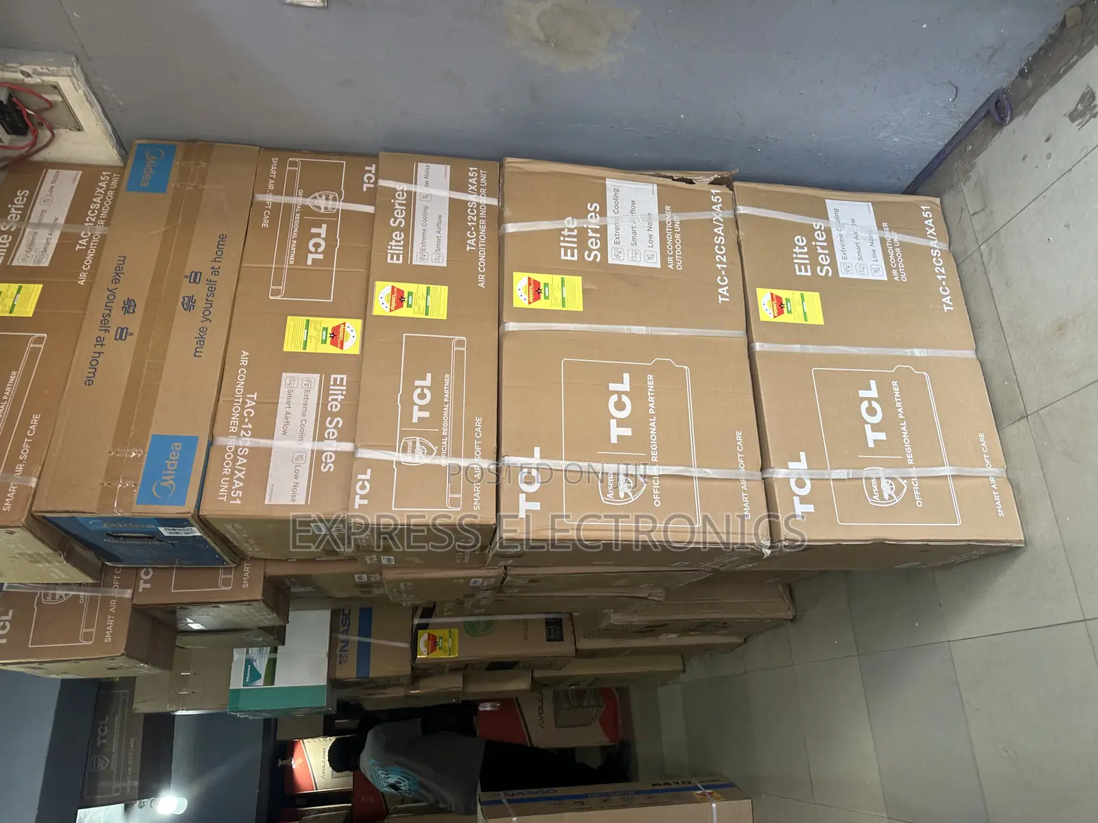 On/Off TCL 2.0hp Split R410 Gas White Sleek Slim Design