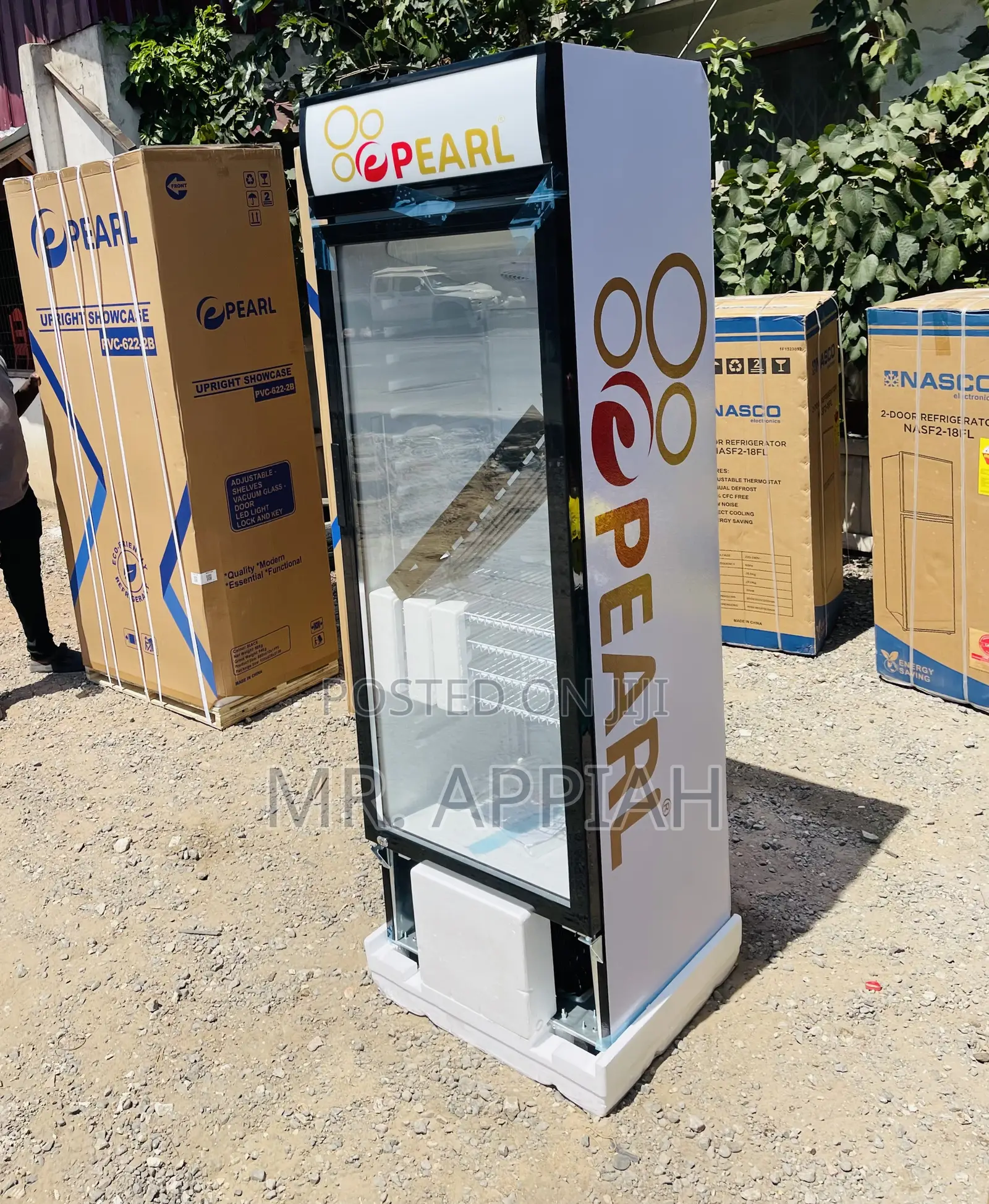 Sealed in Box Pearl PVC 352, 300L 1 Door Beverage Cooler.