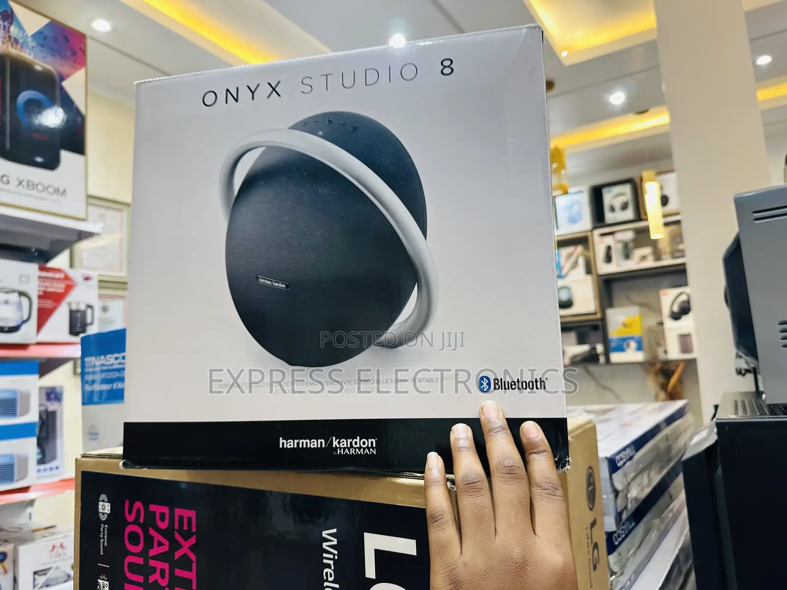 Sleek Slim Design Onyx 8 Bluetooth Speaker