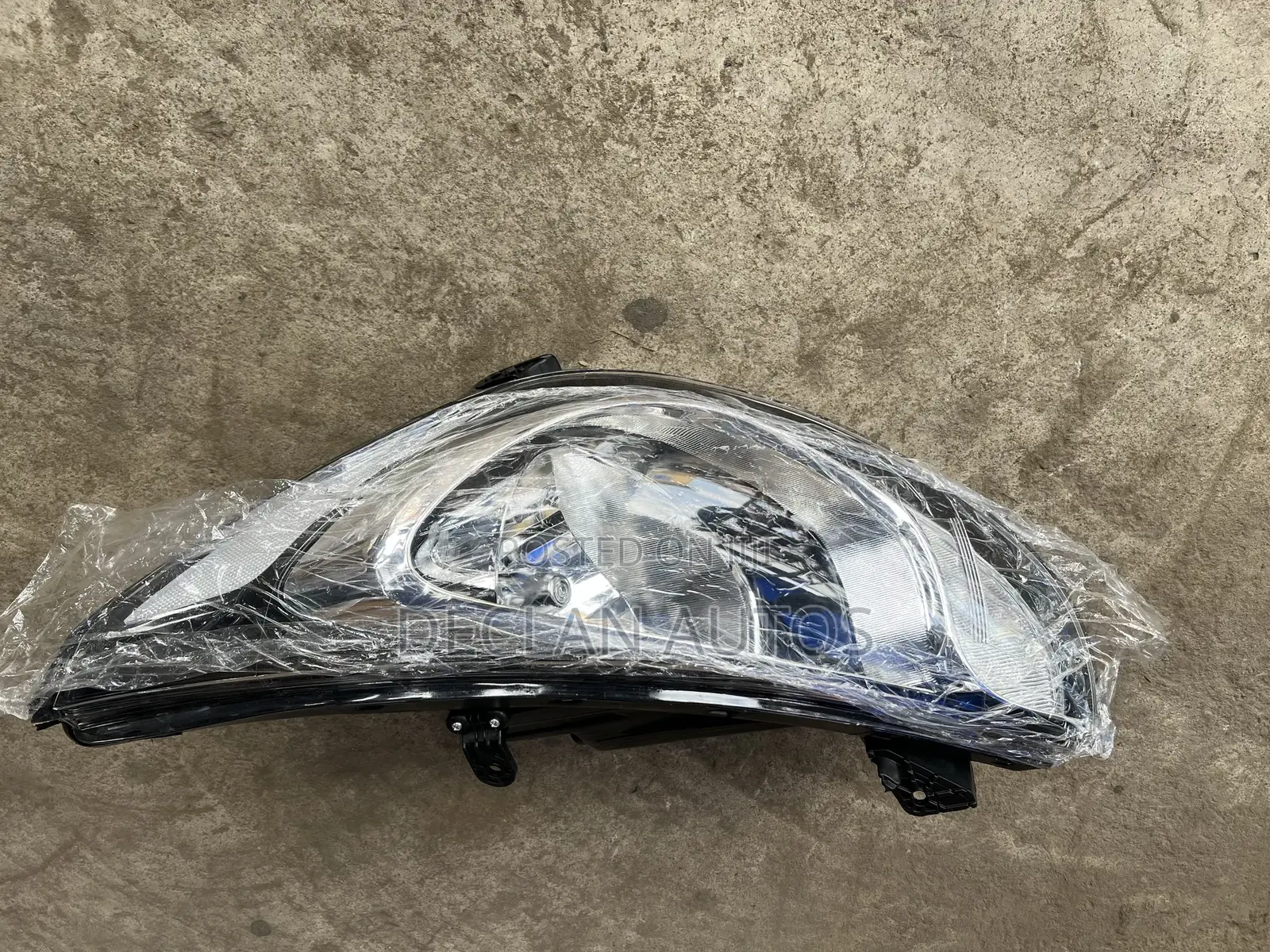 Hyundai Accent 2015 Headlights