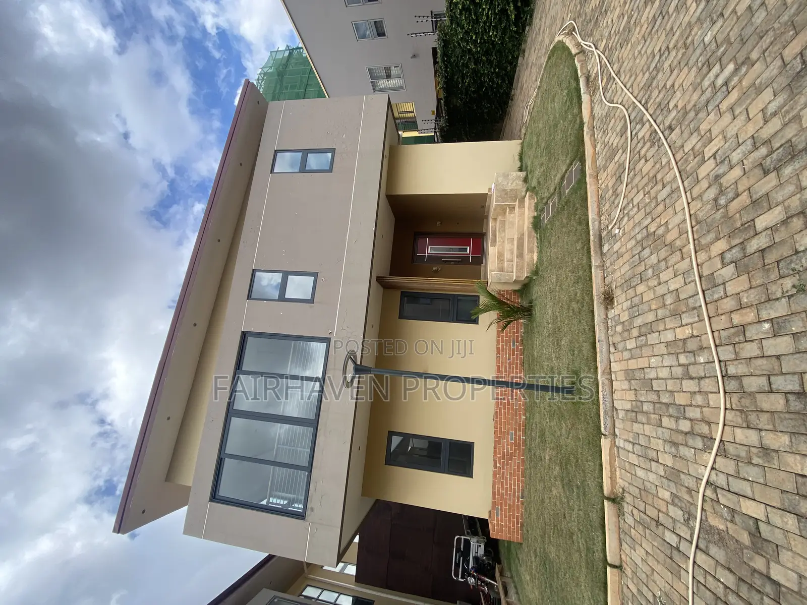 3bdrm Townhouse / Terrace in Tseaddo for rent