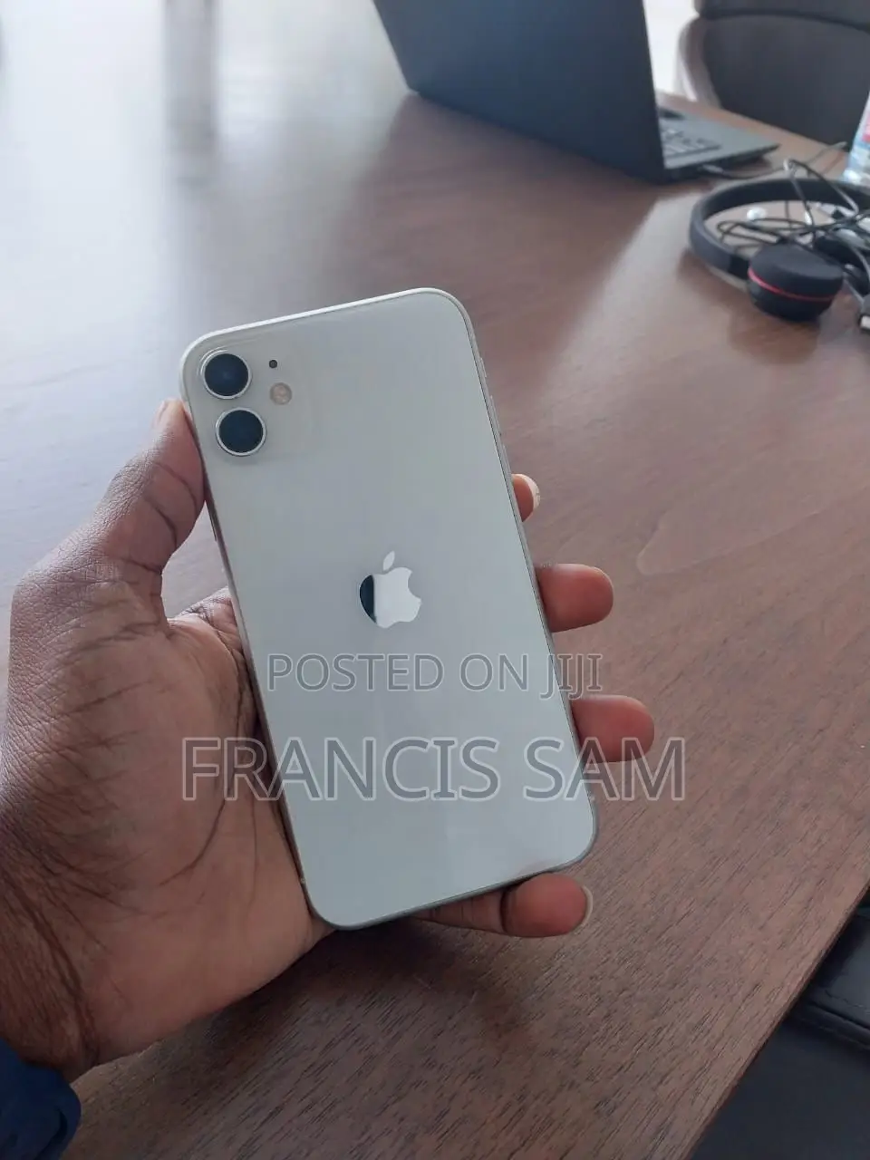 Apple iPhone 11 64 GB White