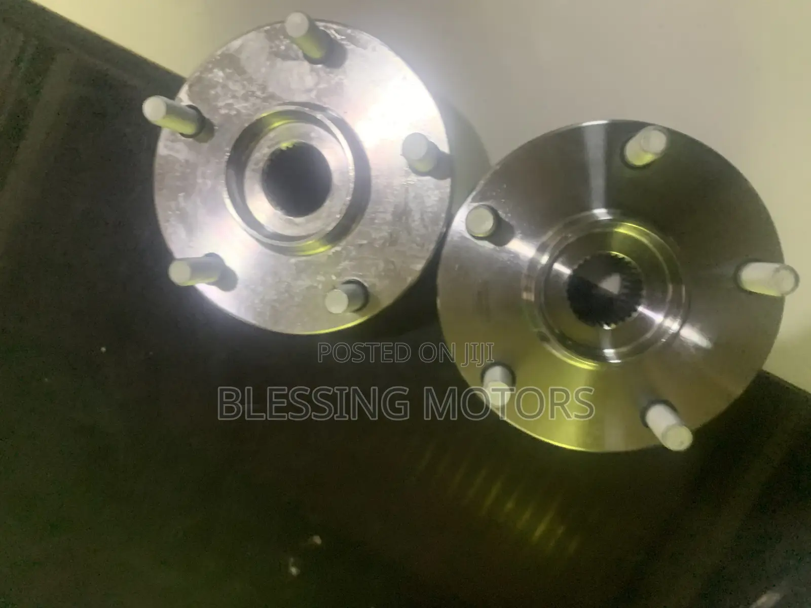 Toyota RAV4 Front Hub