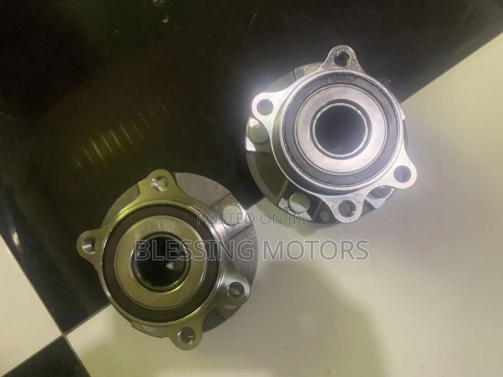 Toyota RAV4 Front Hub